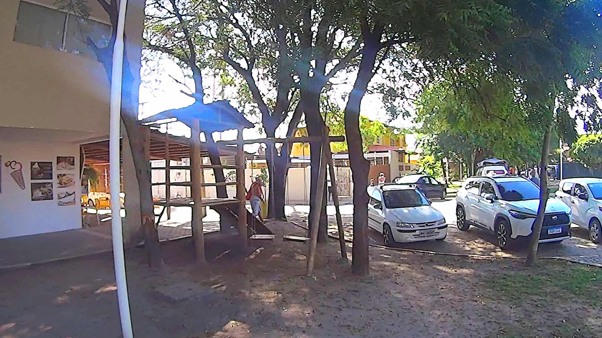 Balanços e Escorregas no Parquinho